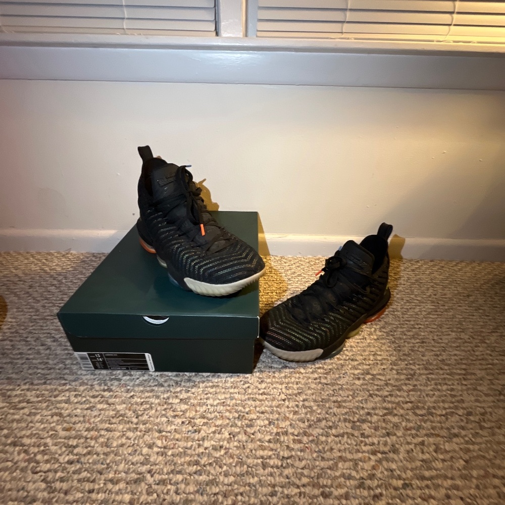 Nike Lebron 16